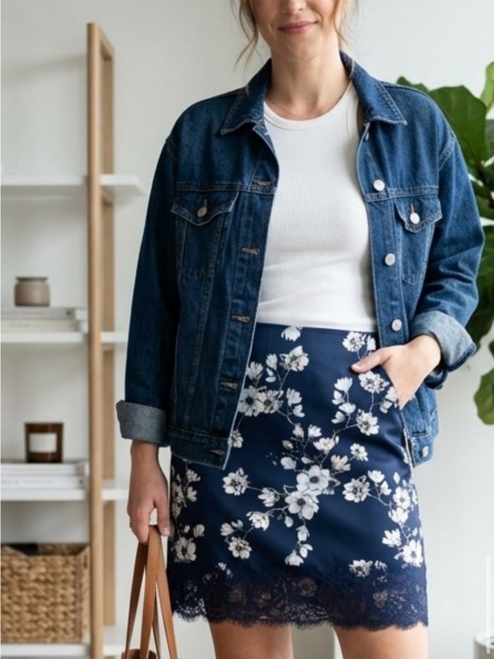 Reserved Navy Floral Lace-Trim Mini Skirt